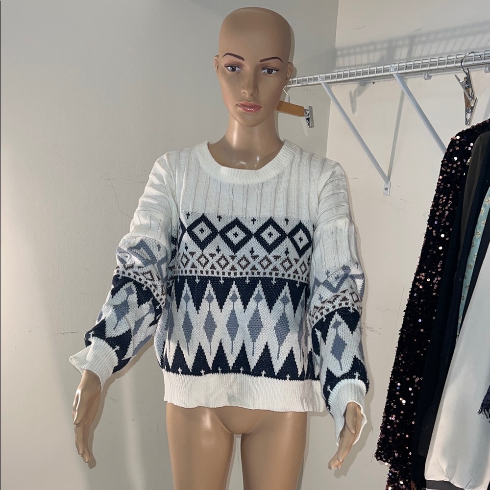 SHEIN White and Black Geometric Sweater
